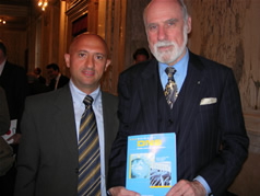 - Leone e Vint Cerf il giorno della consegna della Laurea Honoris Causa a Pisa il 26/5/2006